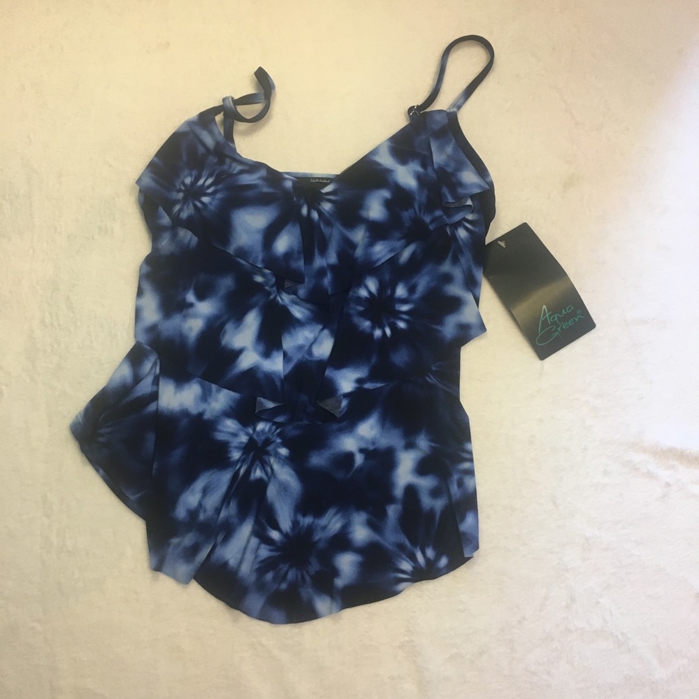 New‎ with tags Aqua Green Women’s tankini Small